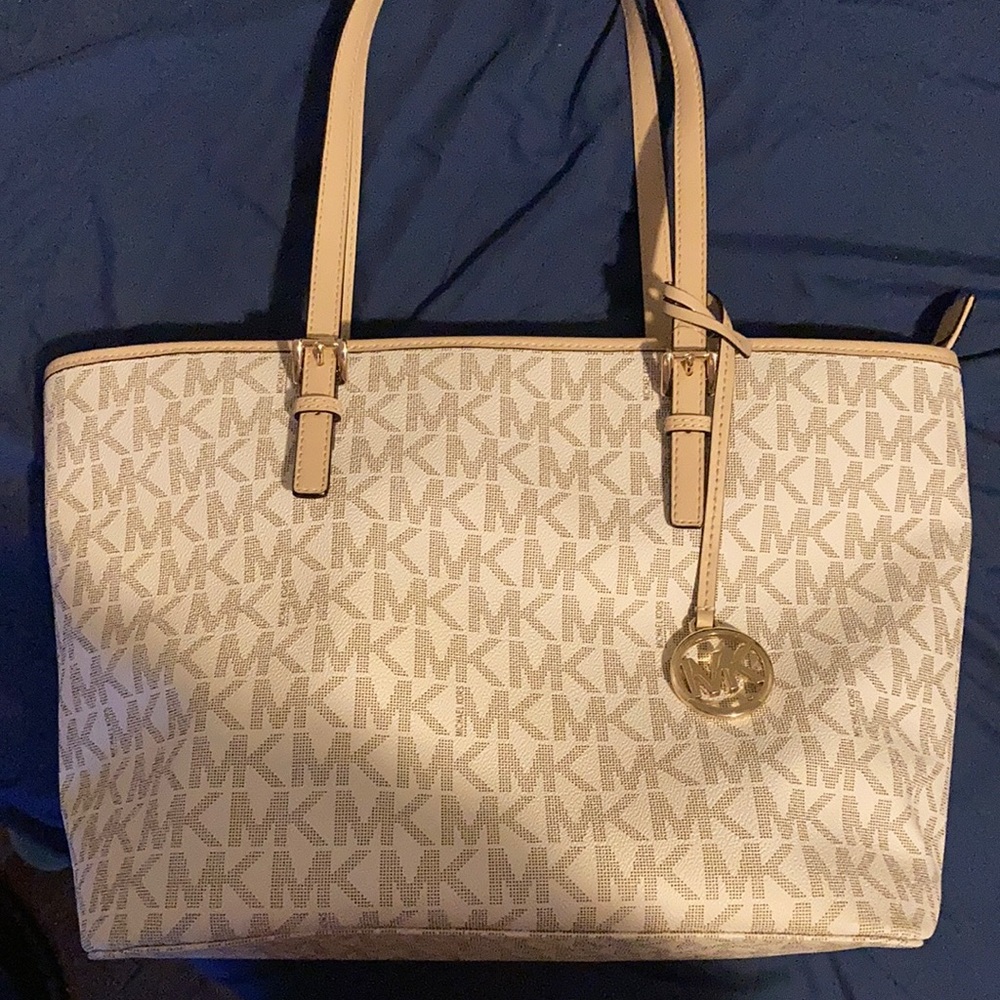 MICHAEL KORS